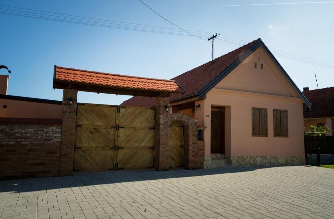 Kuca Za Odmor Poppke Apartment Fericanci Exterior foto